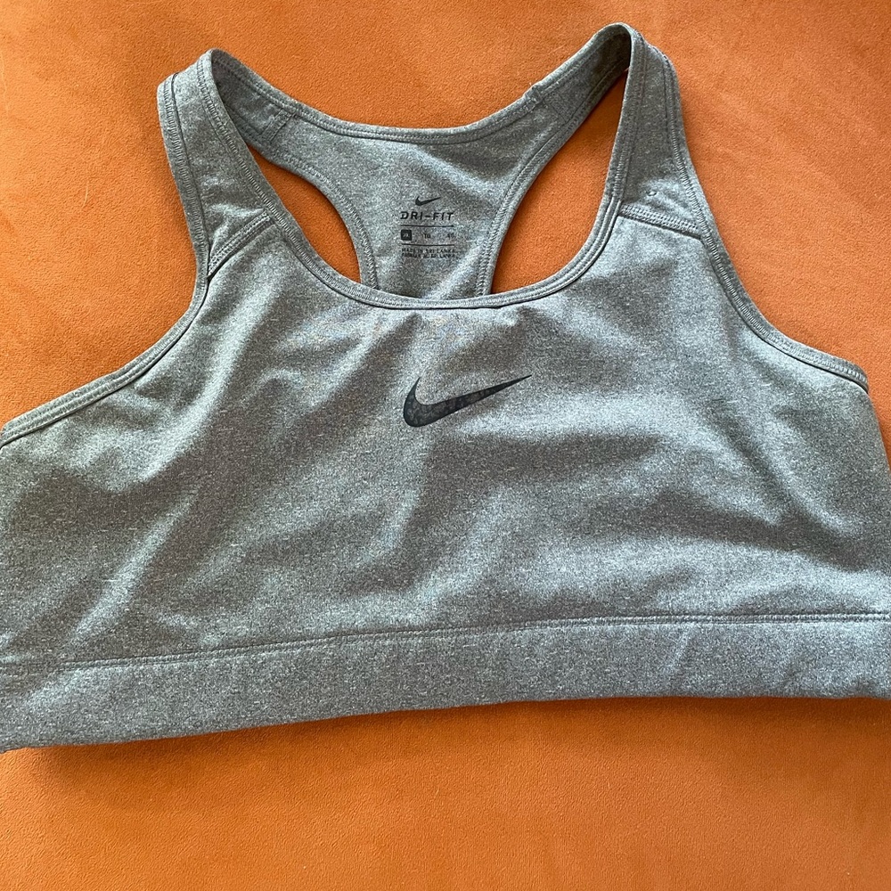 Nike dry fit XL sports bra